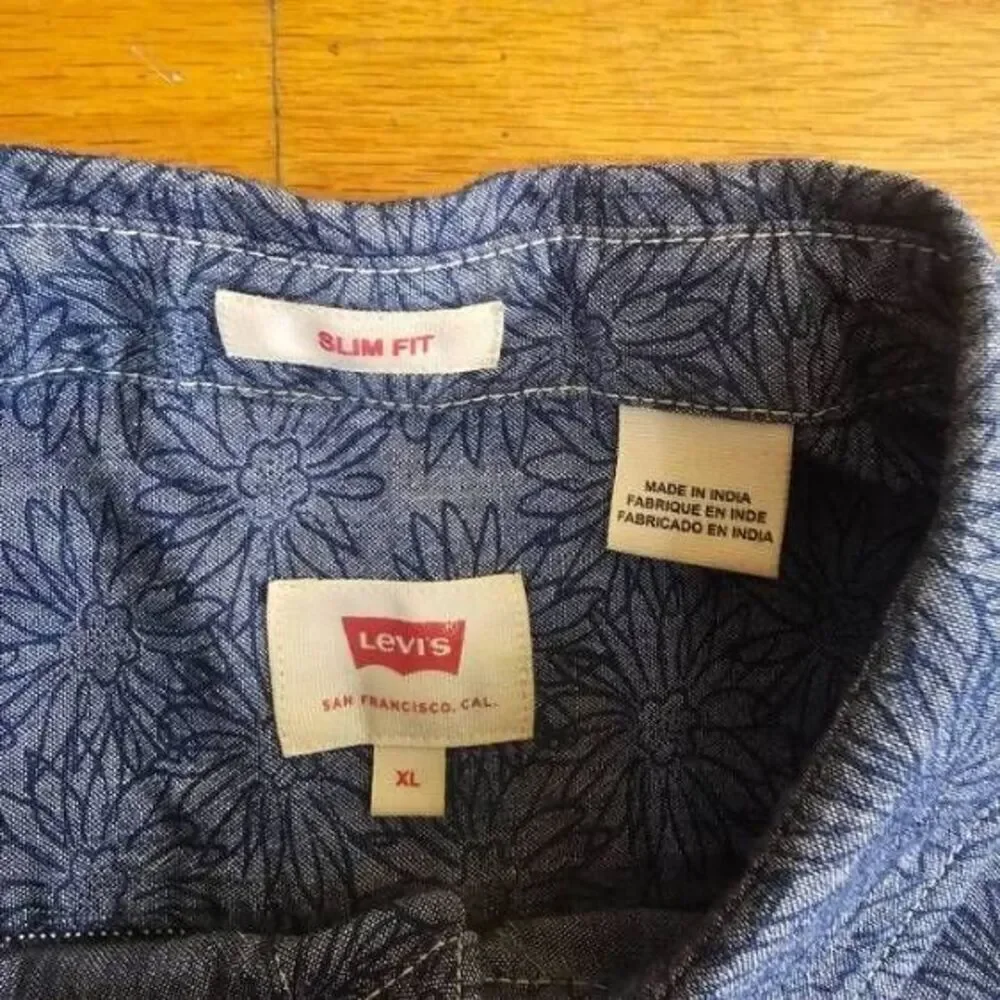 Levis Slim Fit Shirt Mens XL Blue Floral Button Up Long Sleeve